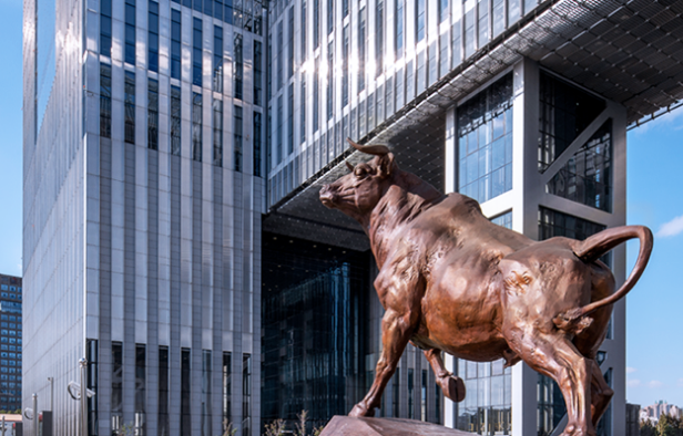 以担当作为的精神助力实体经济发展 上交所前两月产业债发行规模同比增长40%