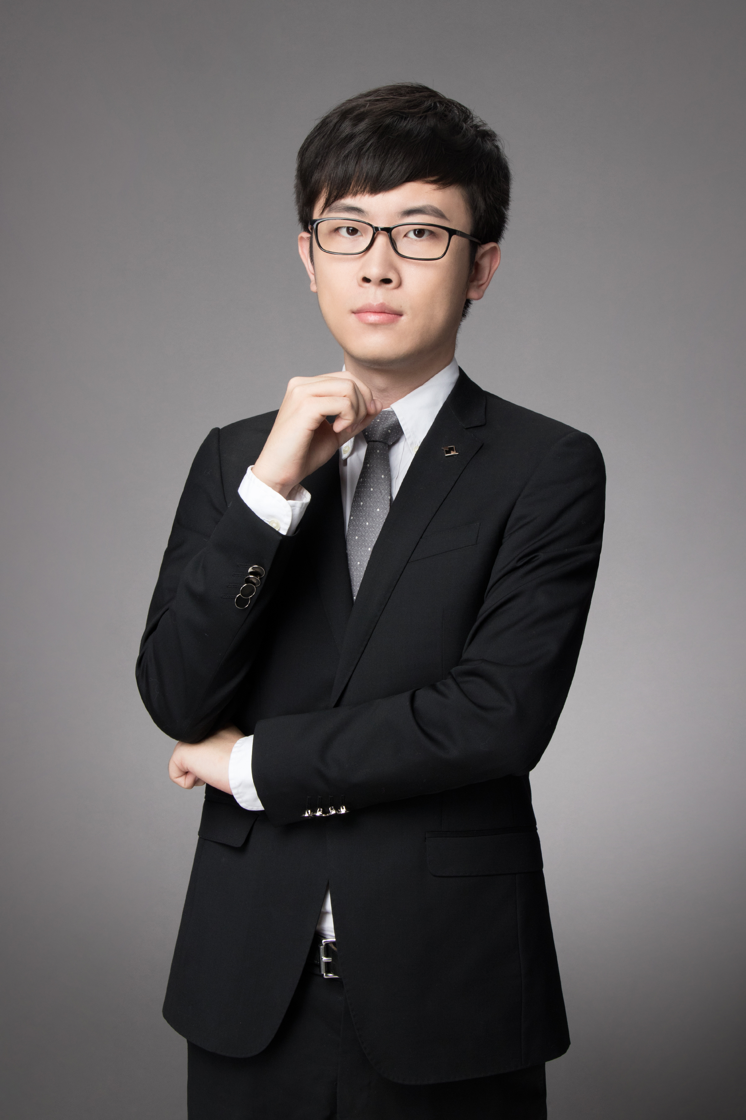 彭博行业研究亚太区固定收益首席策略师陈伟利：“南向通”扩容有望提升点心债市场外资占比