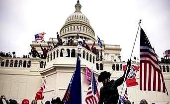 史上首次！美国国债规模突破37万亿美元 特朗普又要坐不住了？